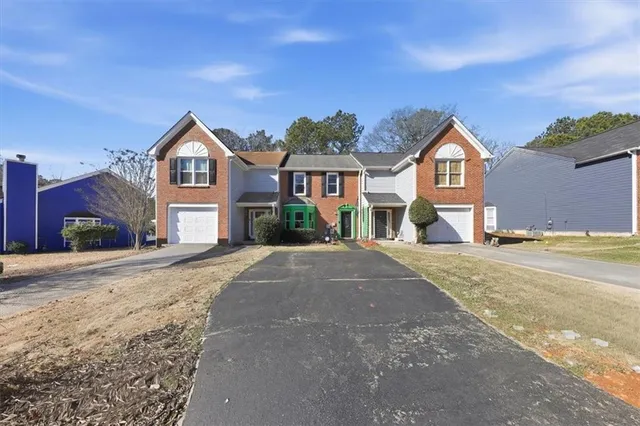 $210,000 | 8053 Woodlake Drive, Riverdale, GA 30274