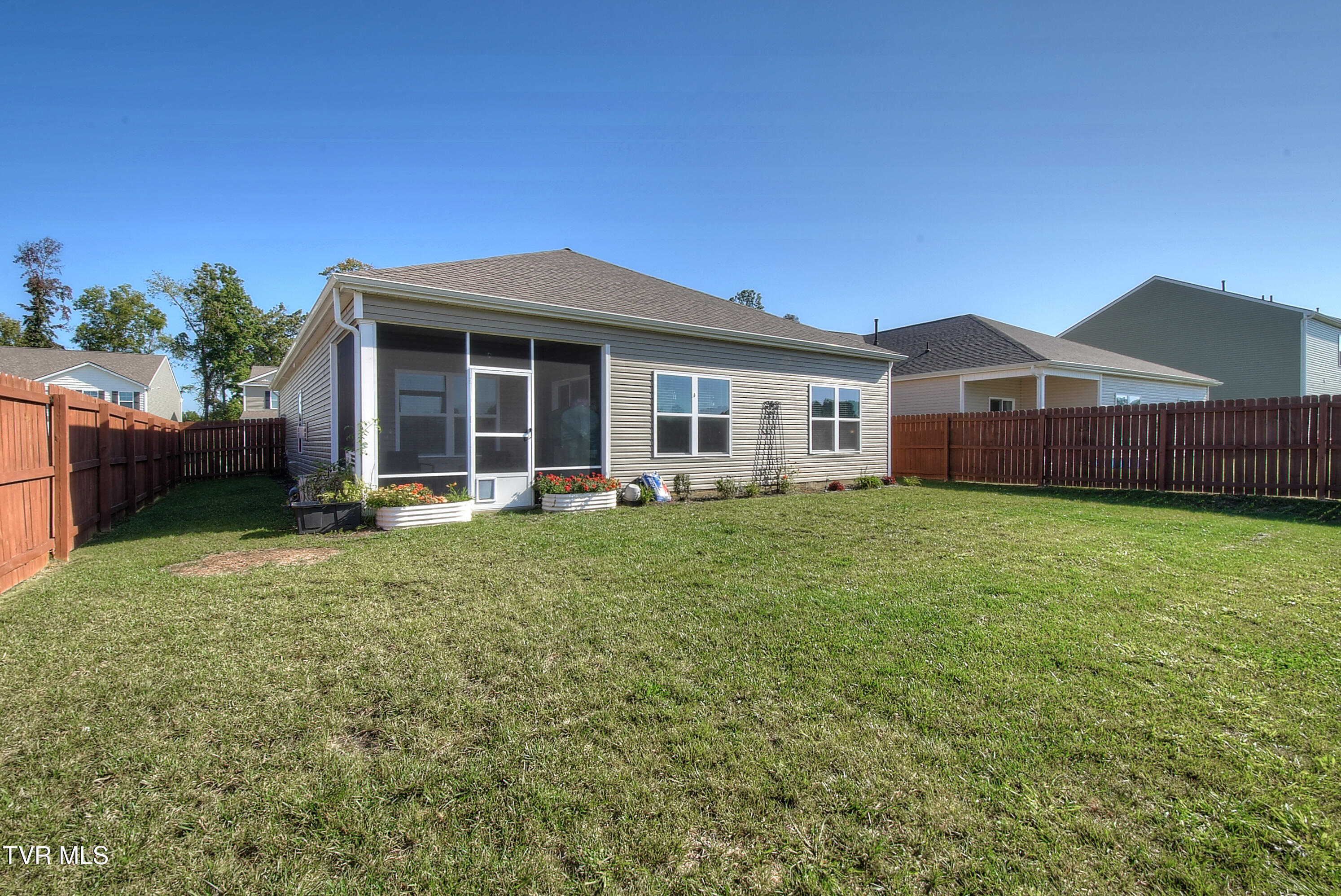 1169 Ridge Parke Kingsport, TN 37663 - Photo 22 of 23 DSC_0391_2_3_4_5_6