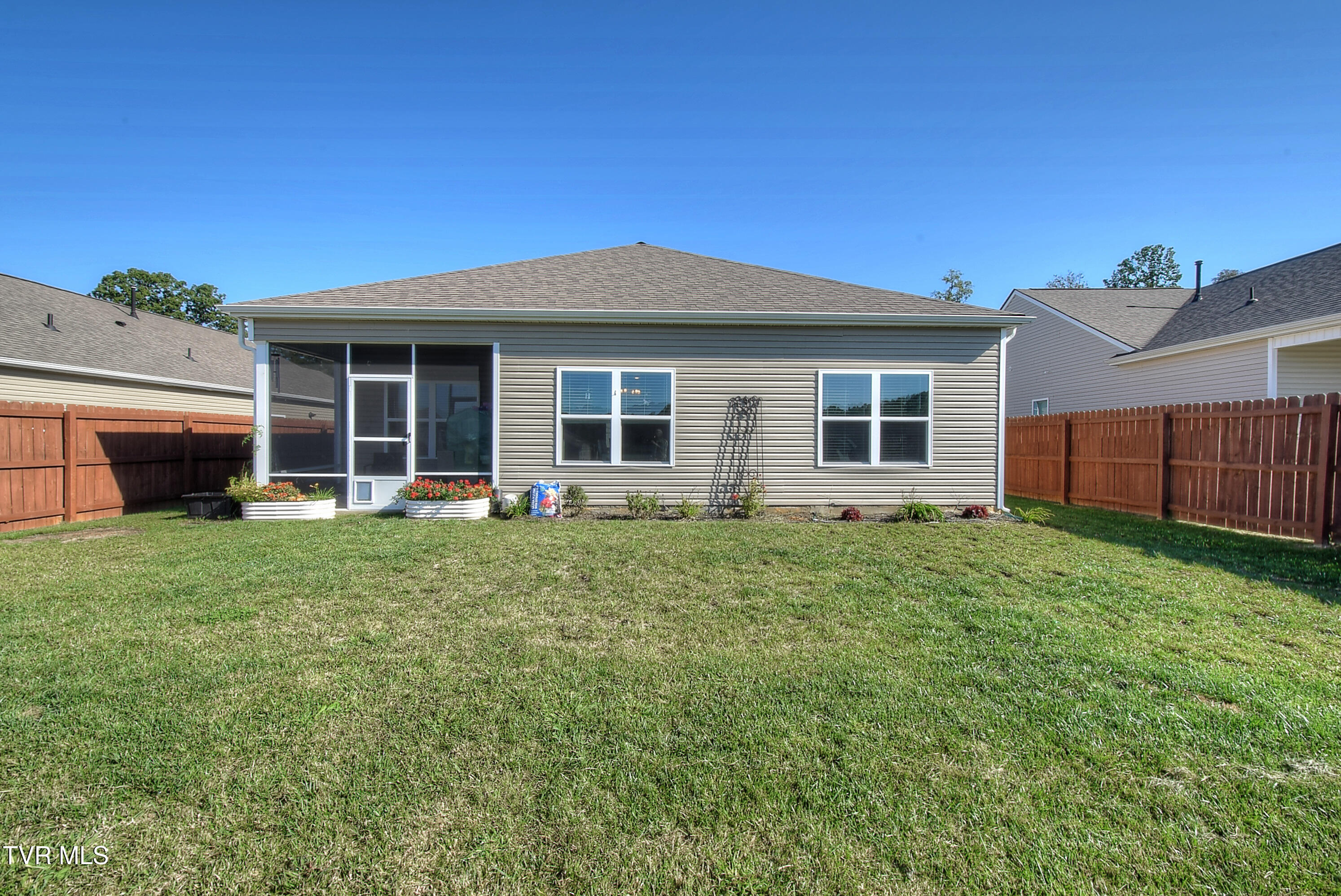1169 Ridge Parke Kingsport, TN 37663 - Photo 23 of 23 DSC_0403_4_5_6_7_8
