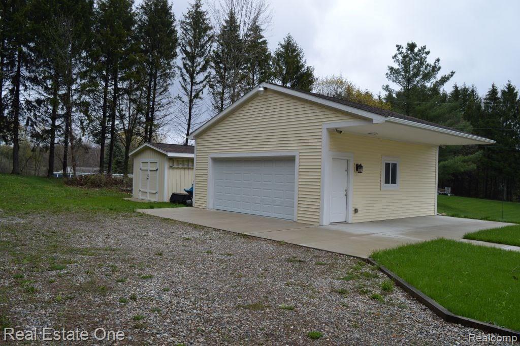 5388 Clarkston Road Clarkston, MI 48348 - Photo 34 of 56 DSC_0089.JPG