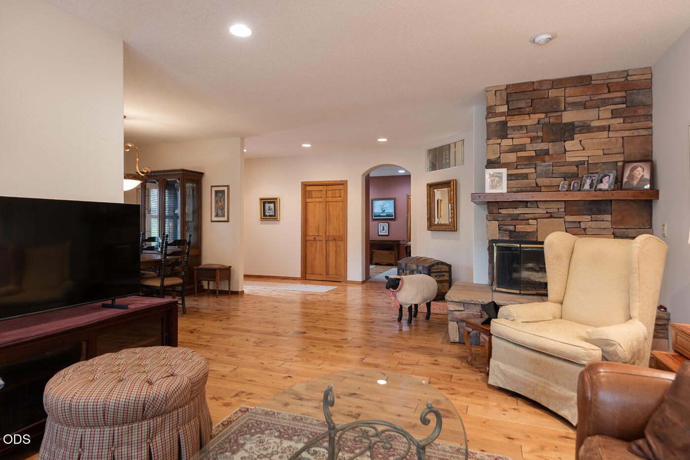 60894 Willow Creek Loop Bend, OR 97702 - Photo 24 of 36