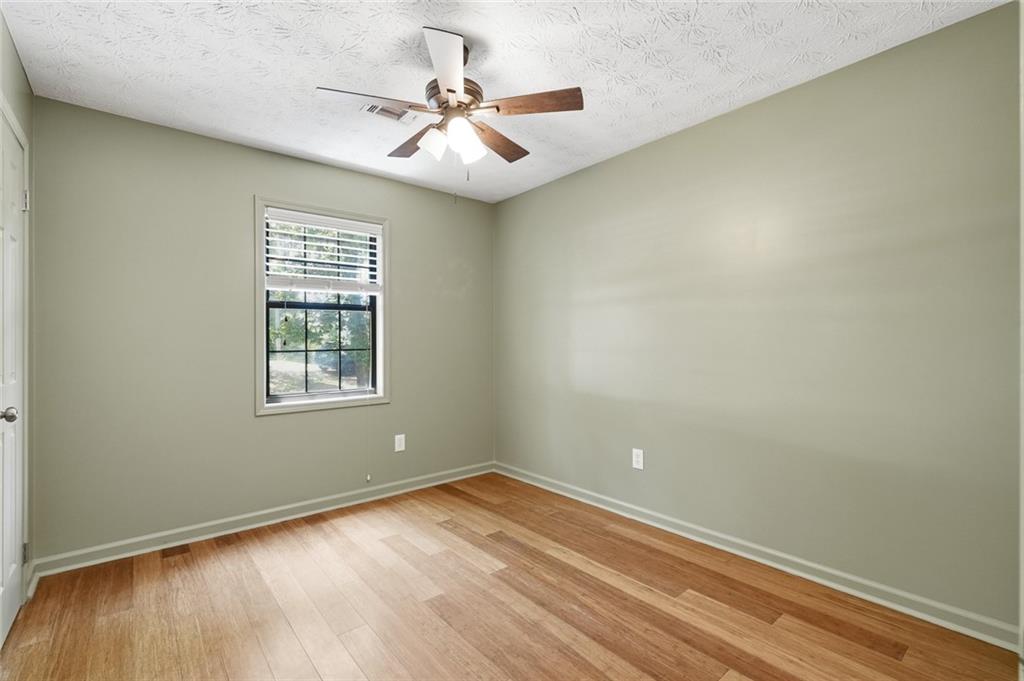 4127 Warren Road Flowery Branch, GA 30542 - Photo 20 of 37