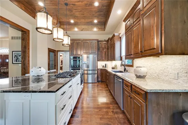 $1,285,000 | 114 Wolsey Bridge, Loch Lloyd, MO 64012