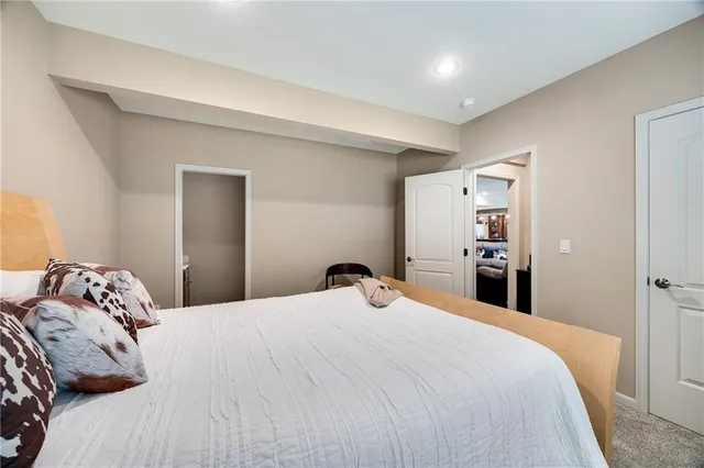 $1,285,000 | 114 Wolsey Bridge, Loch Lloyd, MO 64012