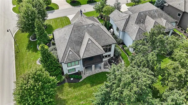 $1,285,000 | 114 Wolsey Bridge, Loch Lloyd, MO 64012