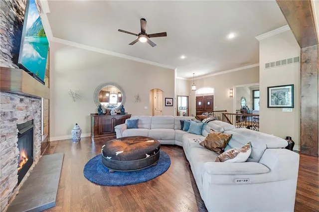 $1,285,000 | 114 Wolsey Bridge, Loch Lloyd, MO 64012