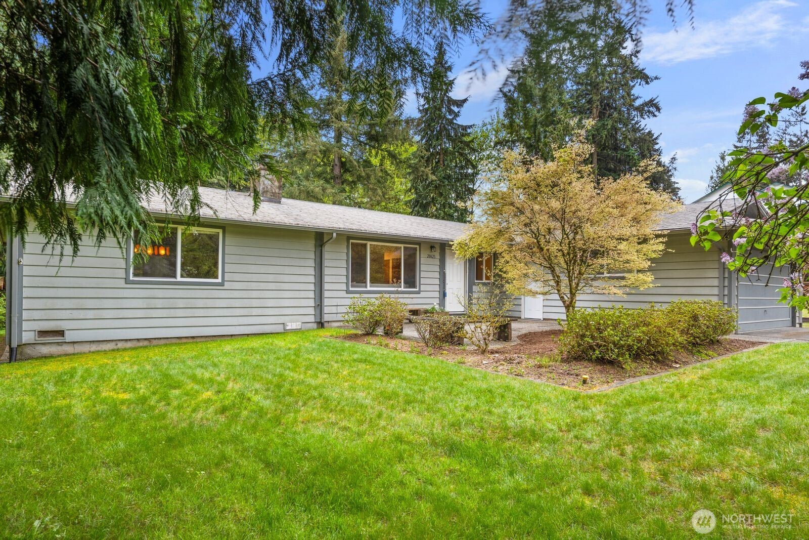 20621 Southeast 159th Street Renton, WA 98059 - Photo 3 of 40 Gallery Image 3