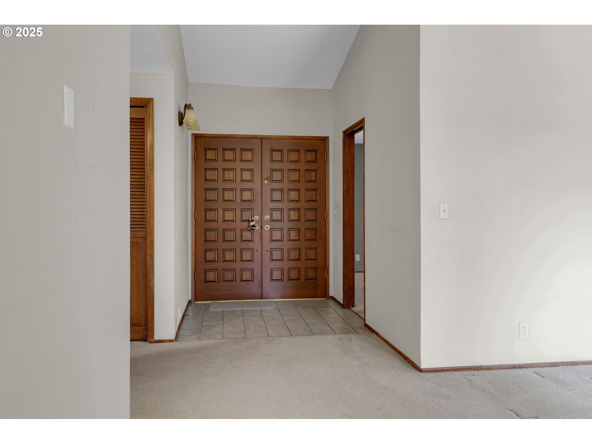 1254 Rio Glen Drive Eugene, OR 97401 - Photo 6 of 43 a view of an empty room with a window