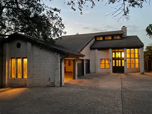 $1,295,000 | 4324 Far W Boulevard, Austin, TX 78731