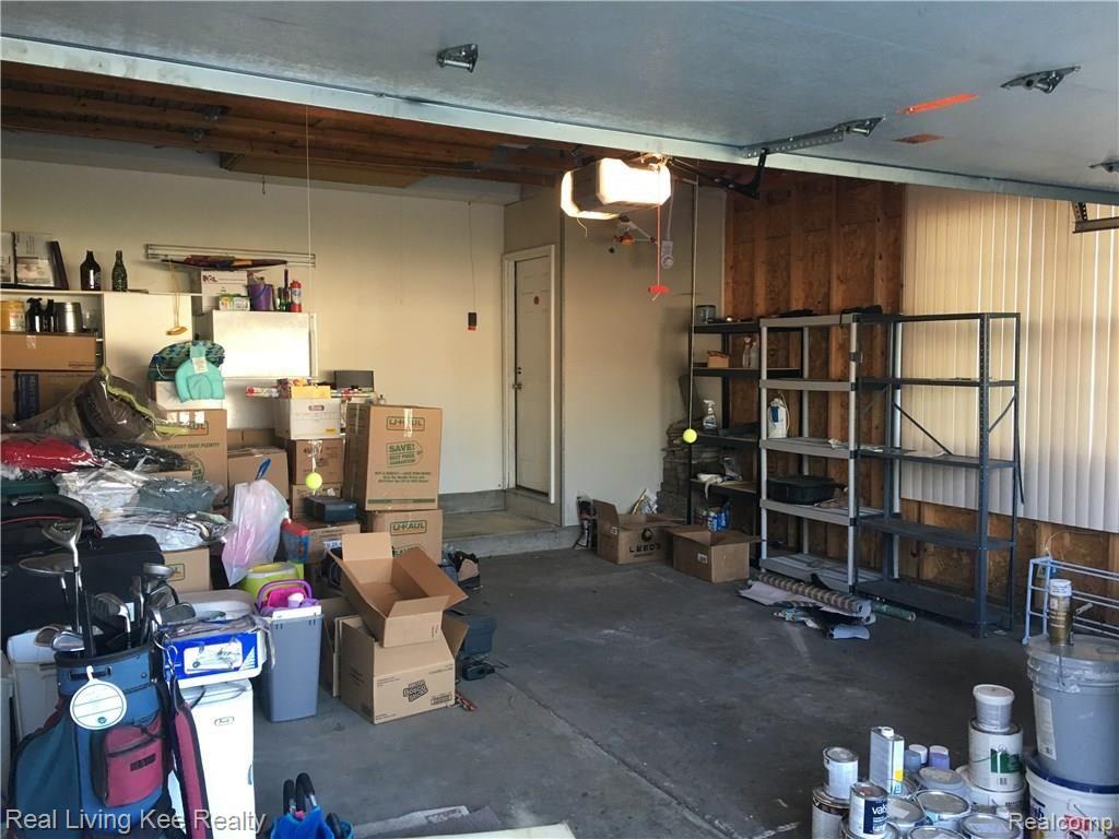 2981 Simpson Drive Rochester, MI 48309 - Photo 33 of 38 Garage.JPG