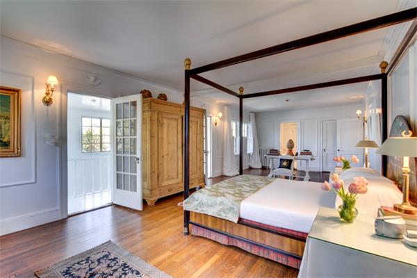 11 Ridgefield Road Winchester, MA 01890 - Photo 19 of 30 Gallery Image 19