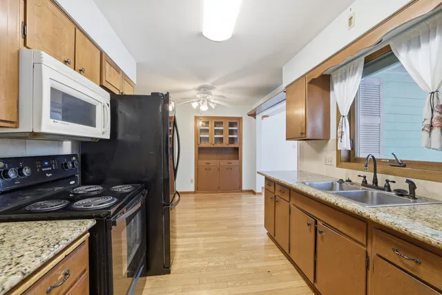 $285,000 | 380 Barry Drive, Owatonna, MN 55060