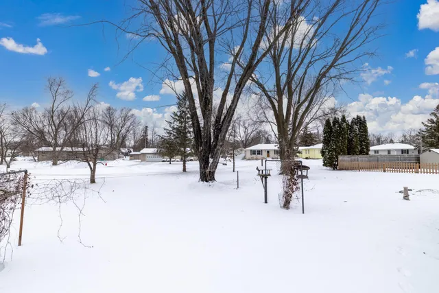 $285,000 | 380 Barry Drive, Owatonna, MN 55060