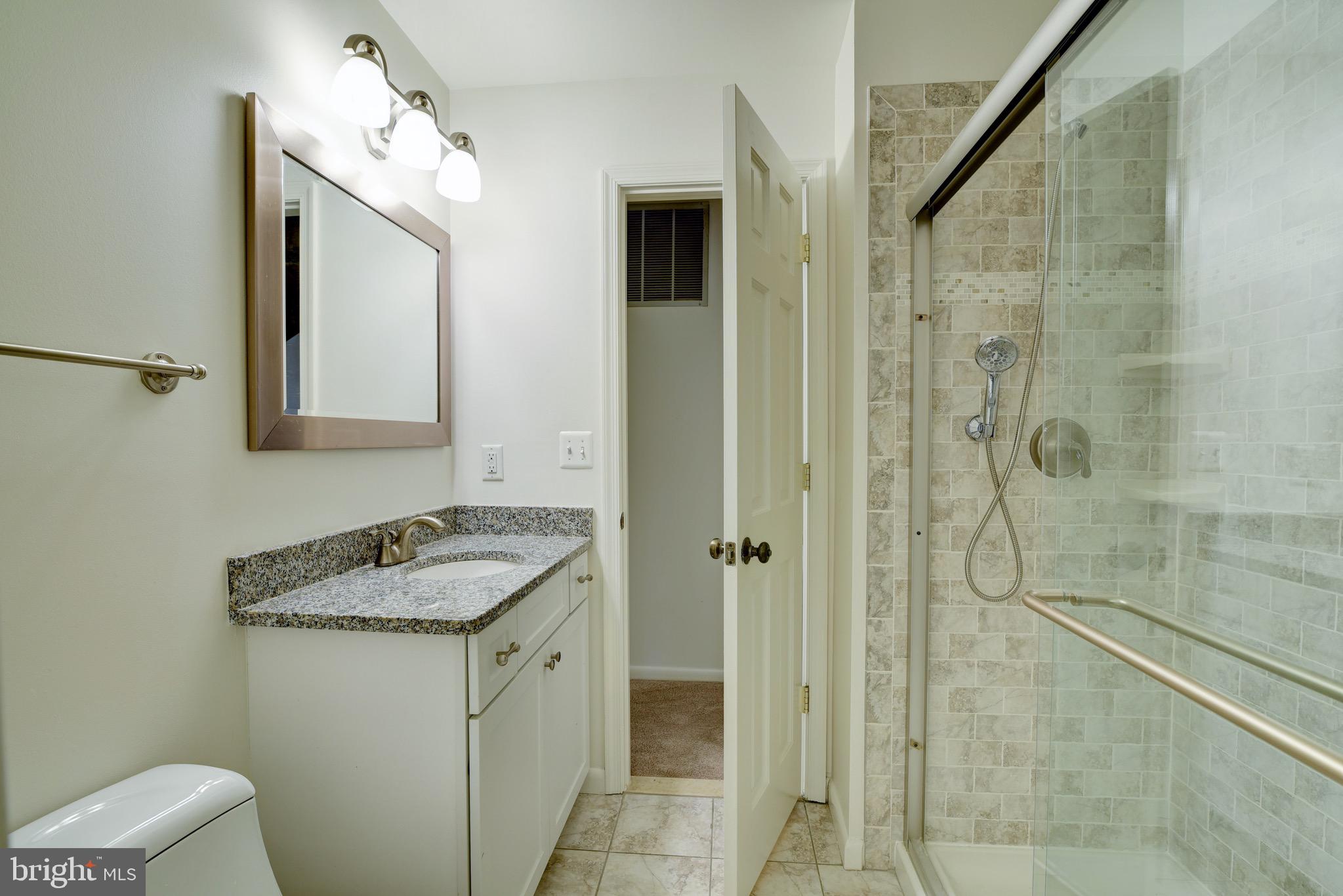 2001 Halyard Lane Reston, VA 20191 - Photo 29 of 37 Jack & Jill