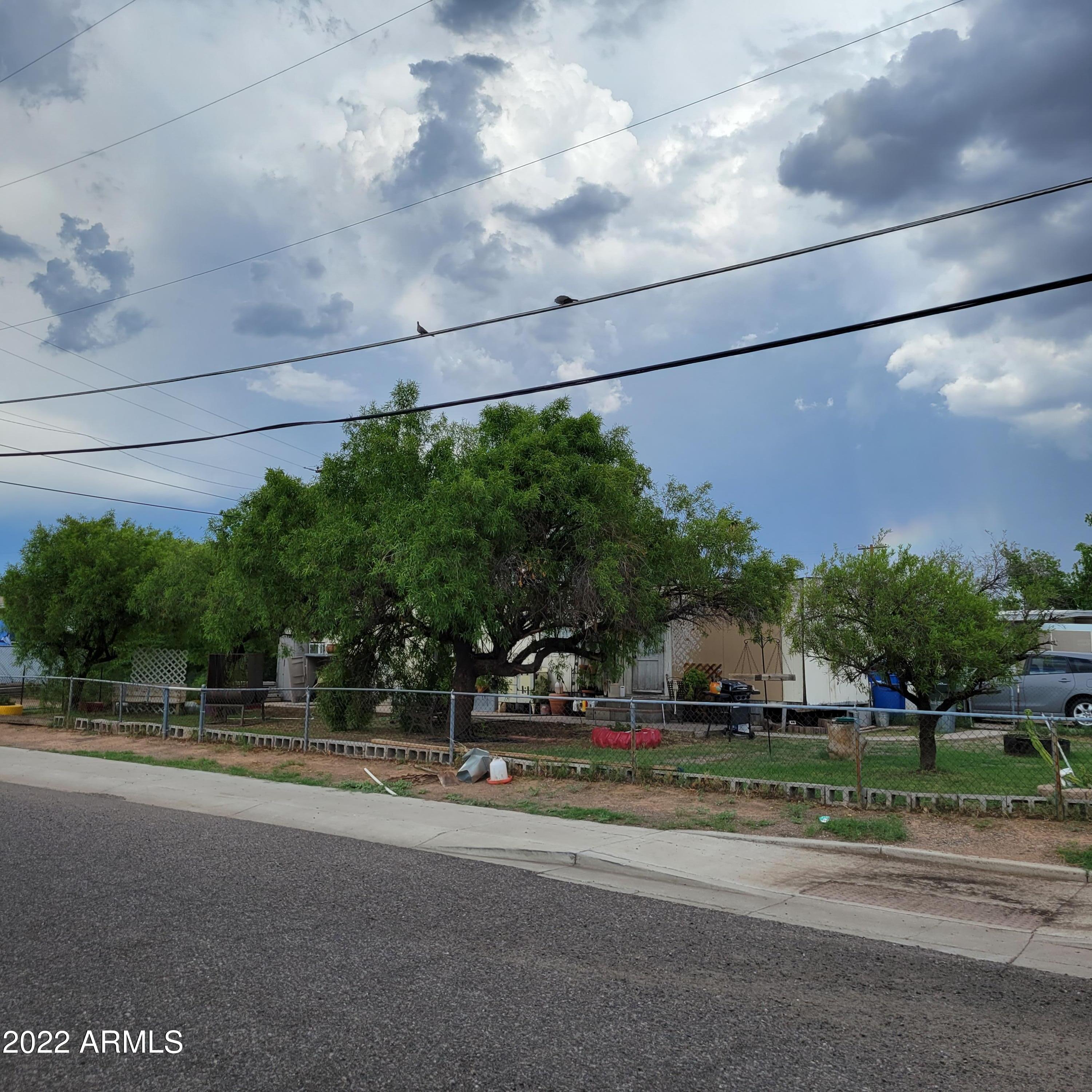 2702 East Phelps Road Phoenix, AZ 85032 - Photo 1 of 11 20220823_161835