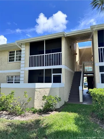 $1,750 | 1537 Southeast Royal Green Circle, Unit 206, Port St. Lucie, FL 34952