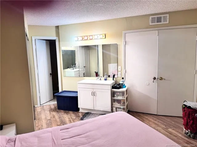 $1,750 | 1537 Southeast Royal Green Circle, Unit 206, Port St. Lucie, FL 34952