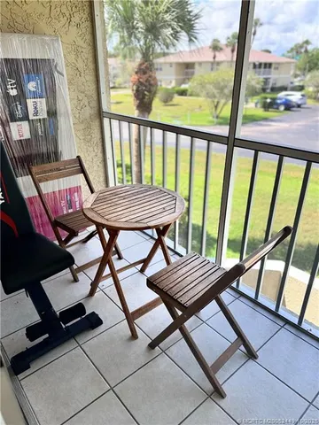 $1,750 | 1537 Southeast Royal Green Circle, Unit 206, Port St. Lucie, FL 34952