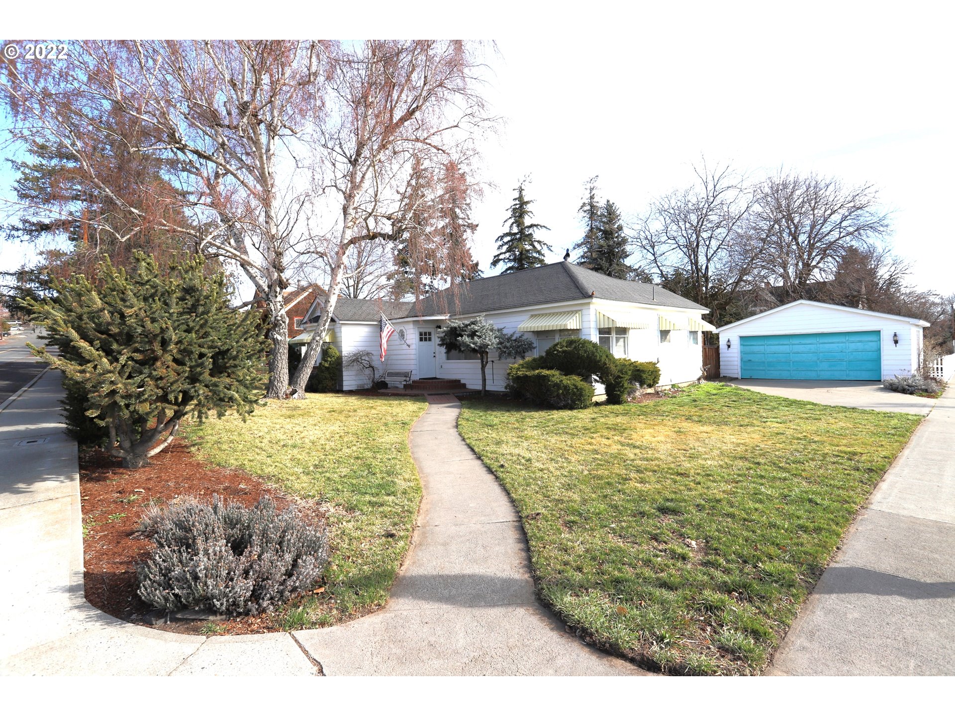 320 Main Street Dufur, OR 97021 - Photo 1 of 27 Gallery Image 1