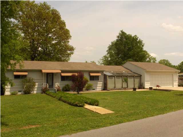 6117 Bermuda Terrace East Ridge, TN 37412 - Photo 1 of 7 Primary Photo