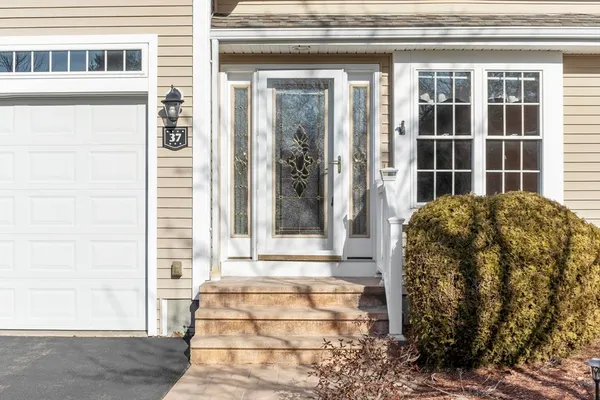 $394,900 | 37 Madison Way, Unit 37, Hubbardston, MA 01452