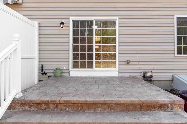 $394,900 | 37 Madison Way, Unit 37, Hubbardston, MA 01452