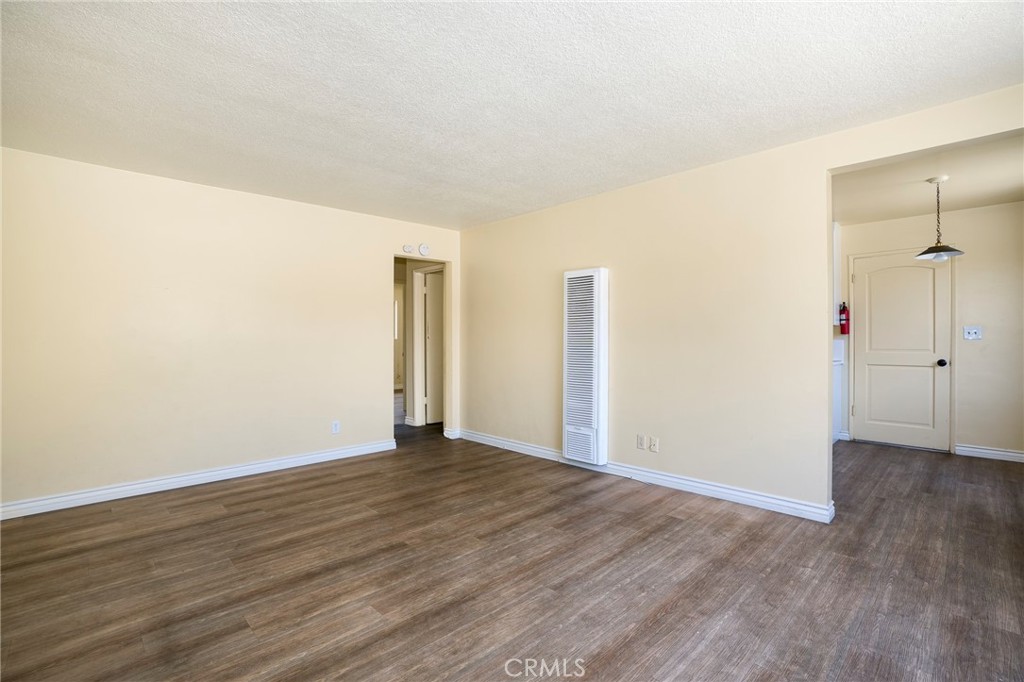 6707 Perry Road Bell Gardens, CA 90201 - Photo 12 of 35