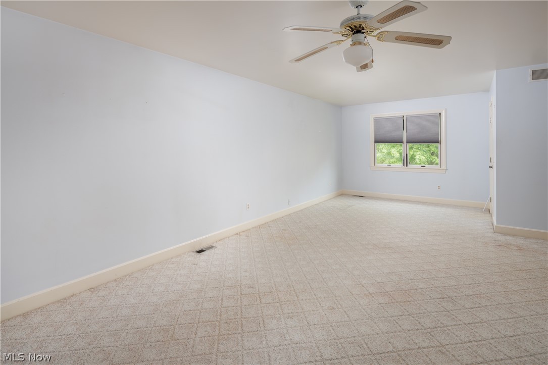 4684 Dobbins Road Youngstown, OH 44514 - Photo 11 of 29 Gallery Image 11