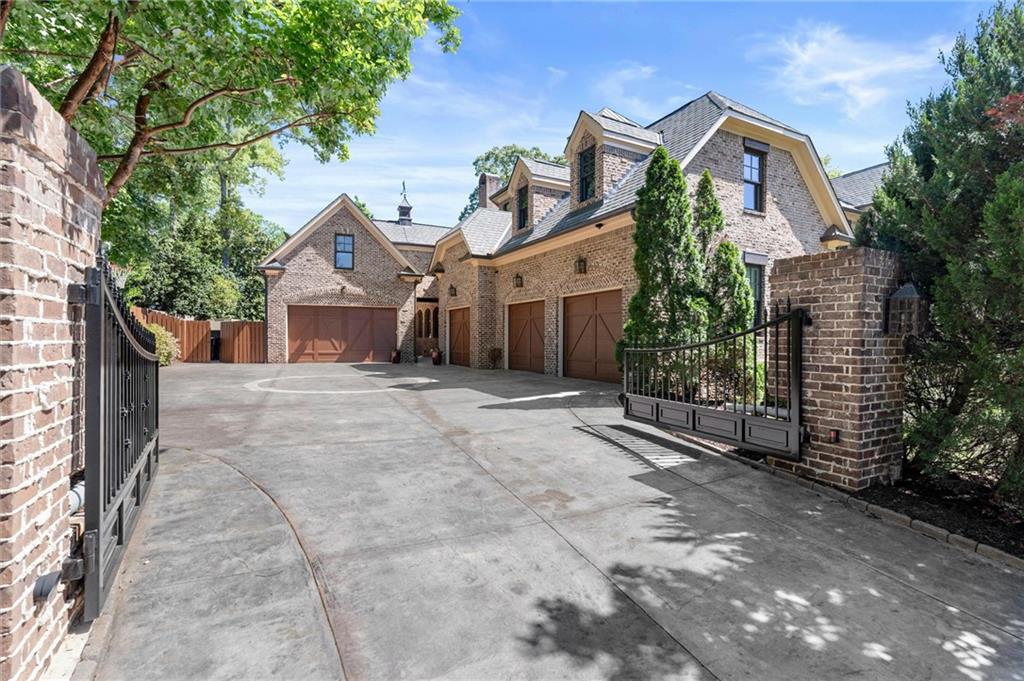 271 Pine Valley Road Southeast Marietta, GA 30067 - Photo 3 of 76