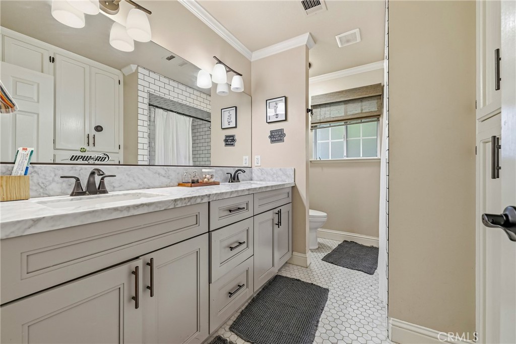 2501 Lecco Way Merced, CA 95340 - Photo 32 of 59