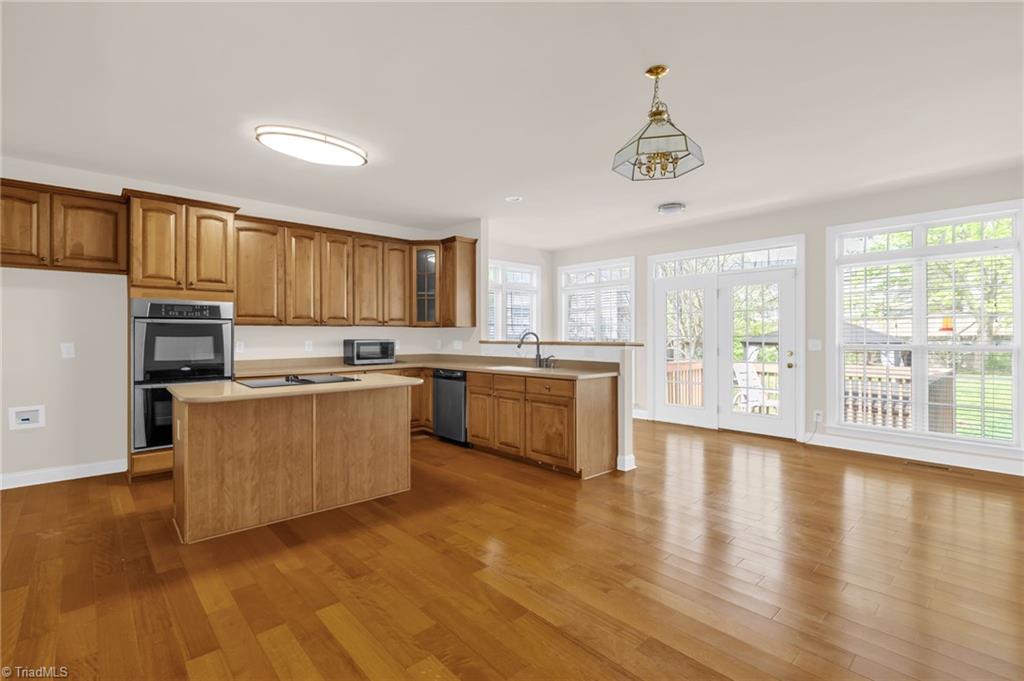 4273 Harbor Ridge Drive Greensboro, NC 27406 - Photo 2 of 42 Kitchen
