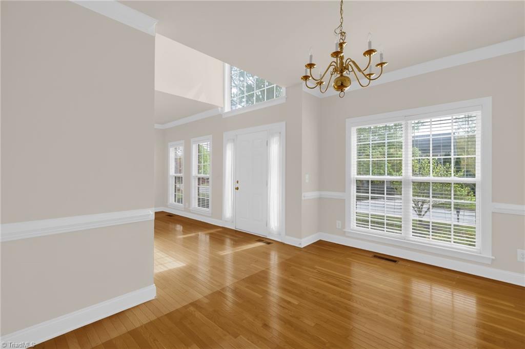 4273 Harbor Ridge Drive Greensboro, NC 27406 - Photo 5 of 42 Dining