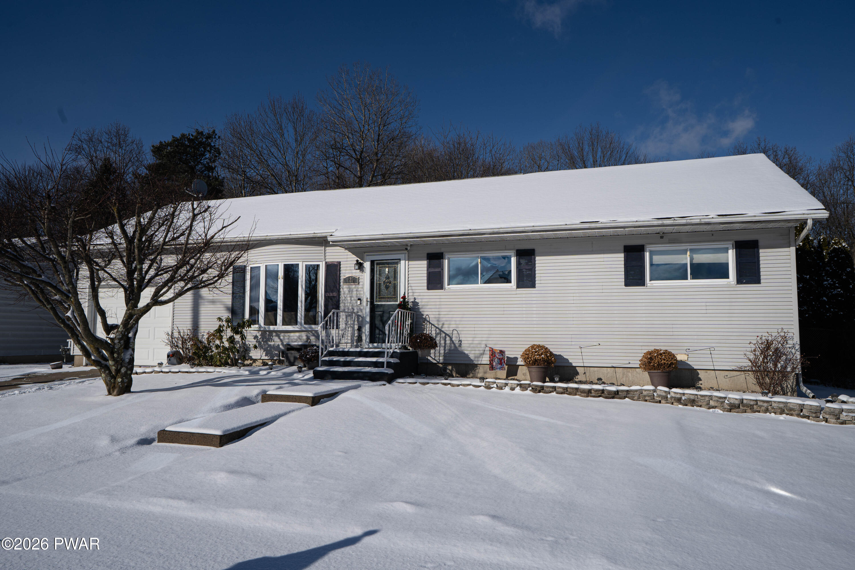 125 Rinaldi Drive Taylor, PA 18517 - Photo 1 of 49