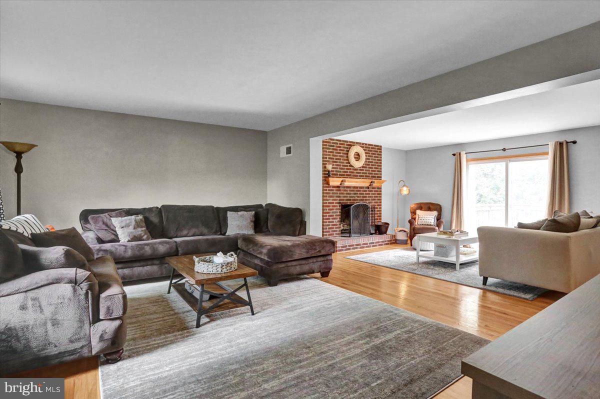 743 North Church Road Reading, PA 19608 - Photo 5 of 40