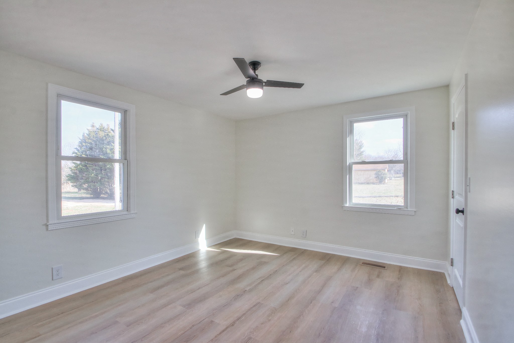 953 Rutledge Ln. Lebanon, TN 37087 - Photo 16 of 45 Gallery Image 16