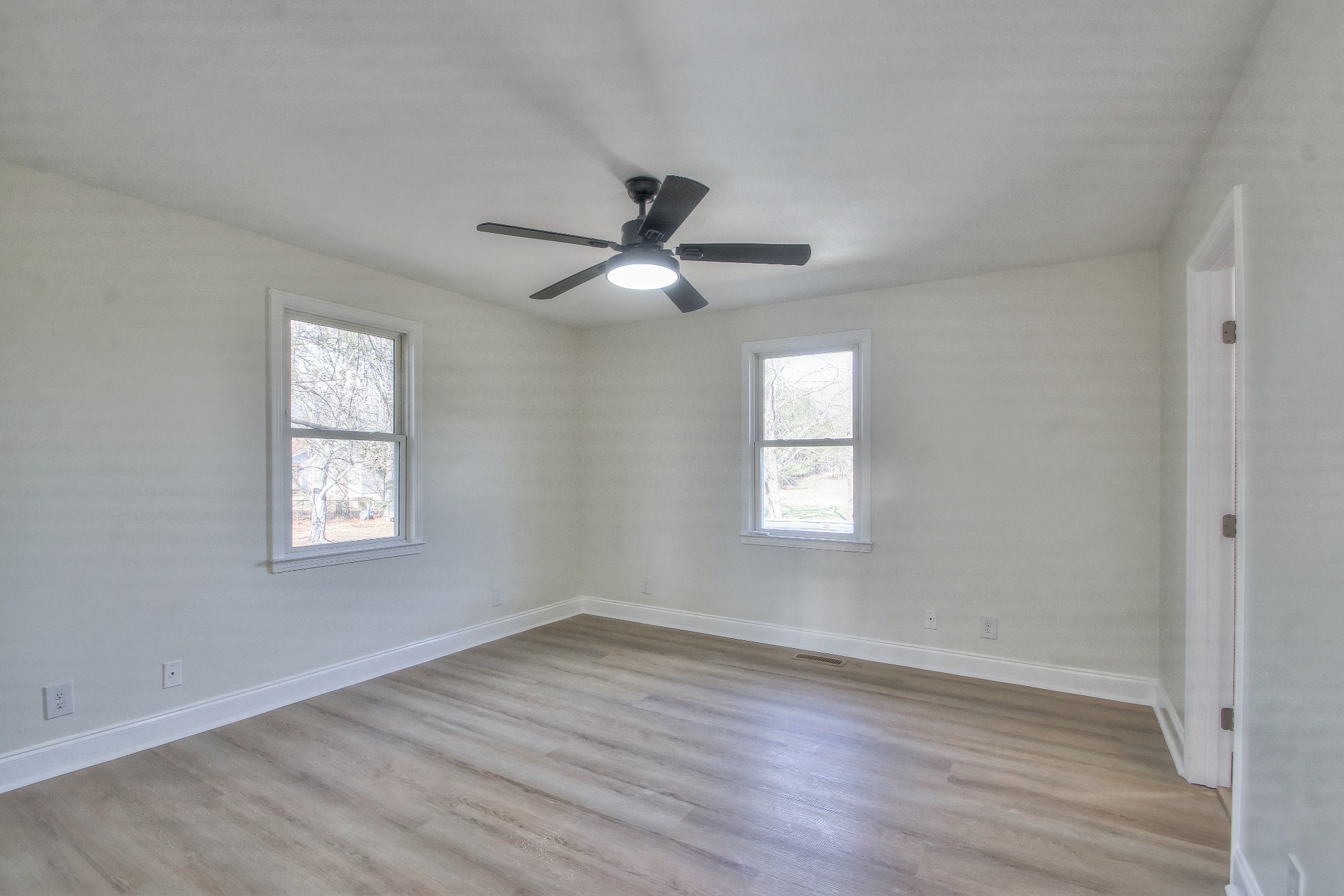 953 Rutledge Ln. Lebanon, TN 37087 - Photo 10 of 45 Gallery Image 10