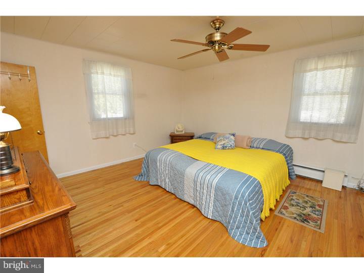2410 Riverton Road Cinnaminson, NJ 08077 - Photo 11 of 23 Gallery Image 11