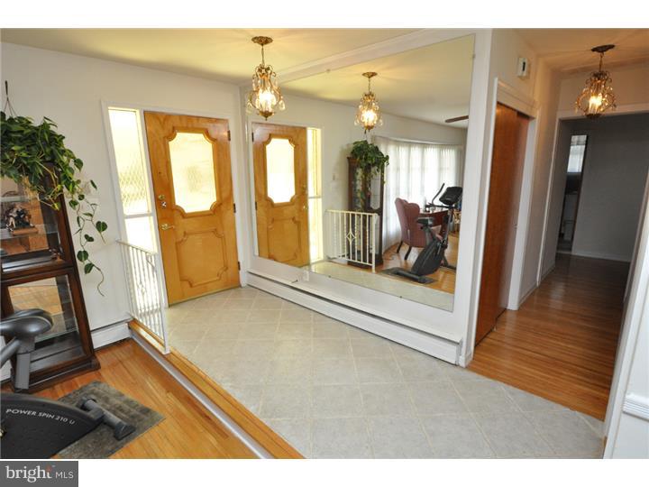 2410 Riverton Road Cinnaminson, NJ 08077 - Photo 4 of 23 Gallery Image 4