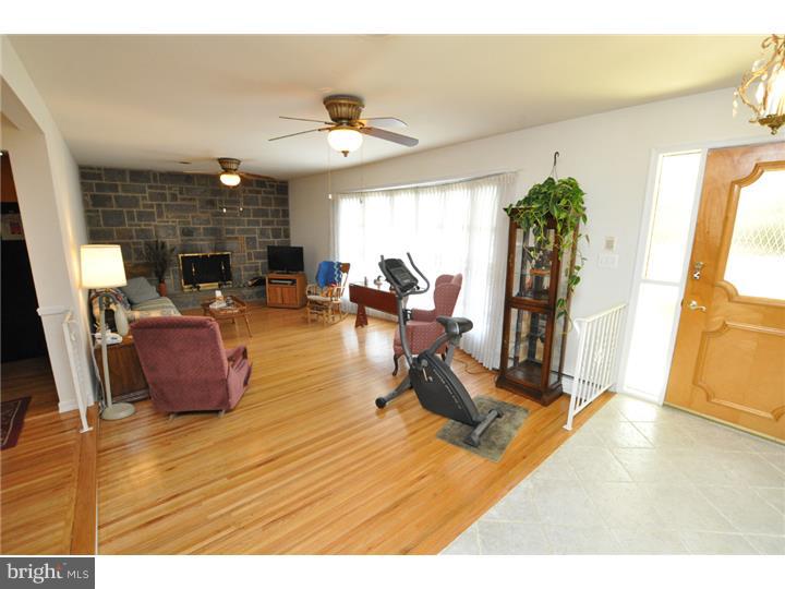 2410 Riverton Road Cinnaminson, NJ 08077 - Photo 5 of 23 Gallery Image 5