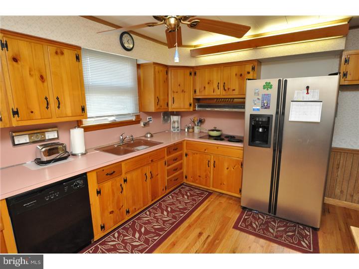 2410 Riverton Road Cinnaminson, NJ 08077 - Photo 8 of 23 Gallery Image 8