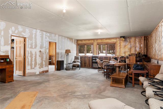 17055 West Goshawk Road Colorado Springs, CO 80908 - Photo 34 of 36