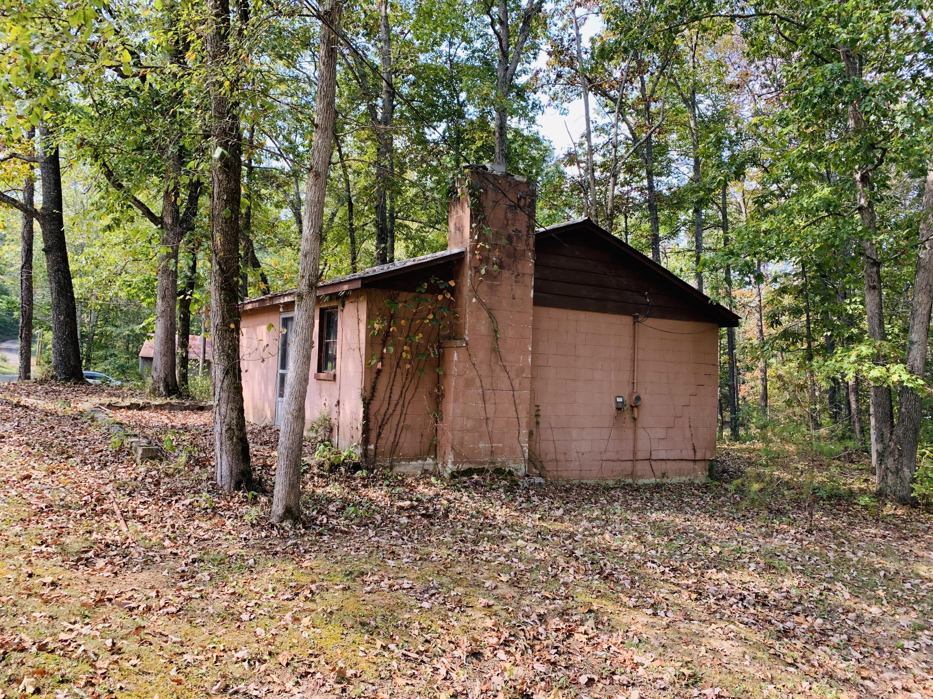 516 Dripping Spring Road Bronston, KY 42518 - Photo 3 of 20 IMG_1094