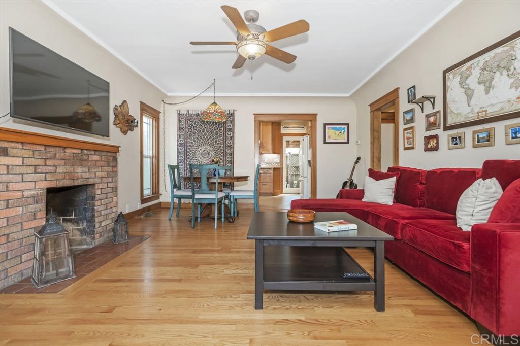 4515 Edgeware Road San Diego, CA 92116 - Photo 4 of 23