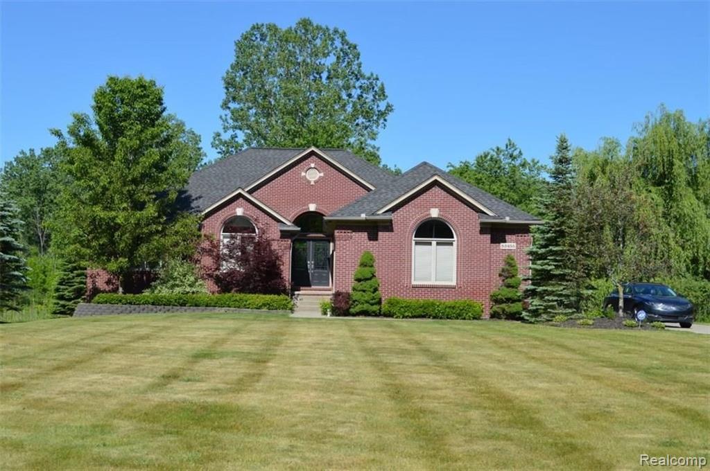 53455 Foss Road Macomb, MI 48042 - Photo 1 of 20