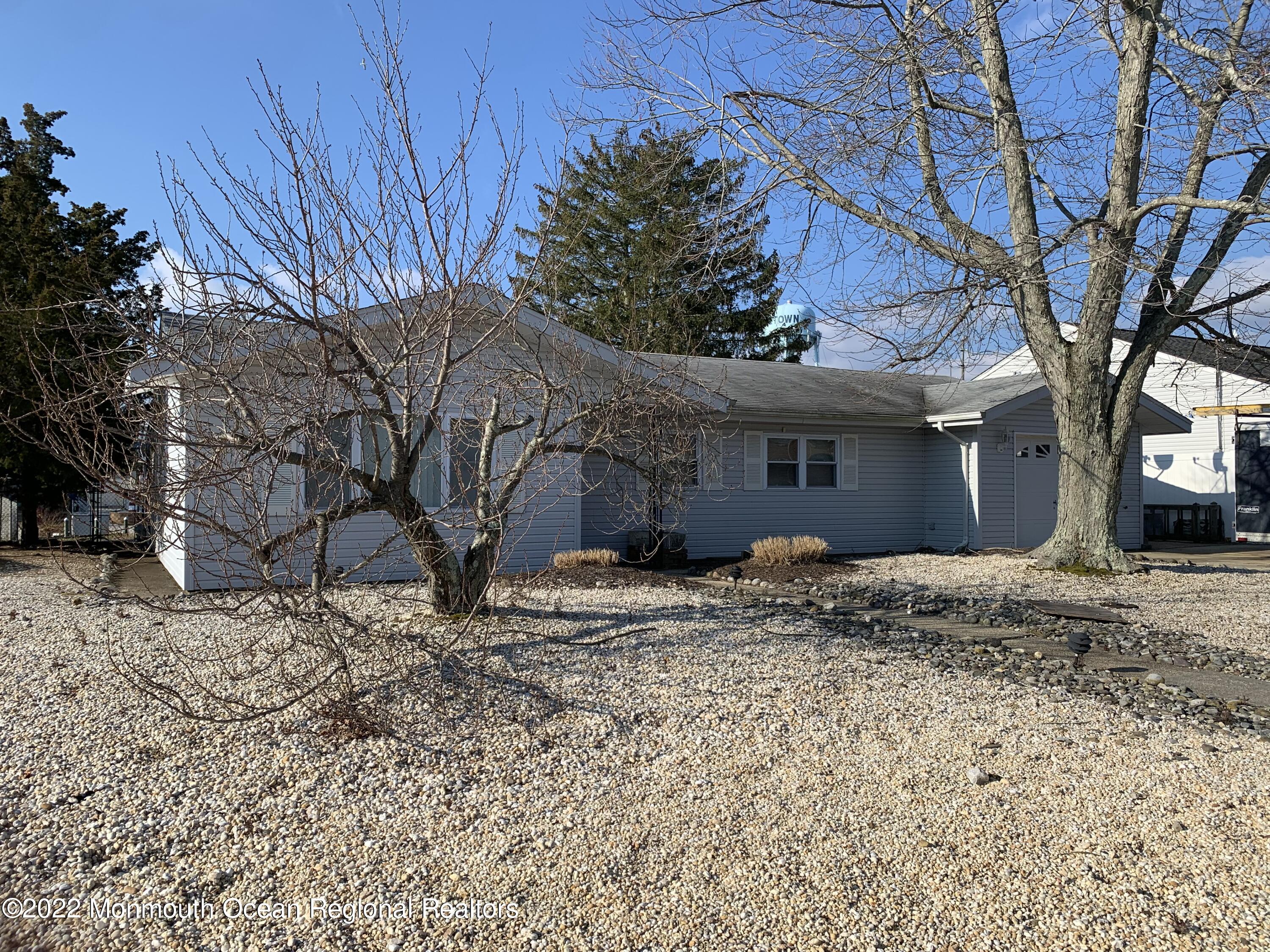 106 Whippany Road Barnegat, NJ 08005 - Photo 2 of 29 IMG_6680