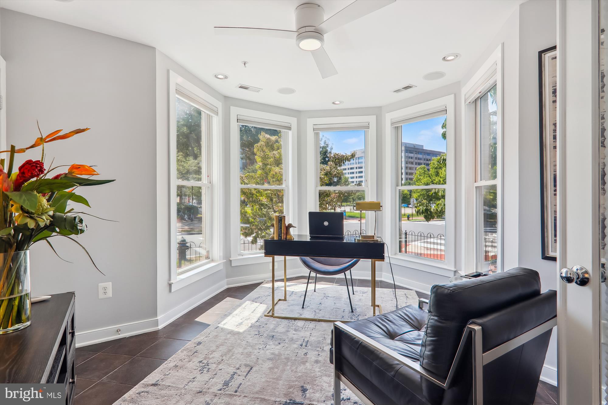 926 3rd Street Southeast Washington, DC 20003 - Photo 4 of 64 1st Floor Office