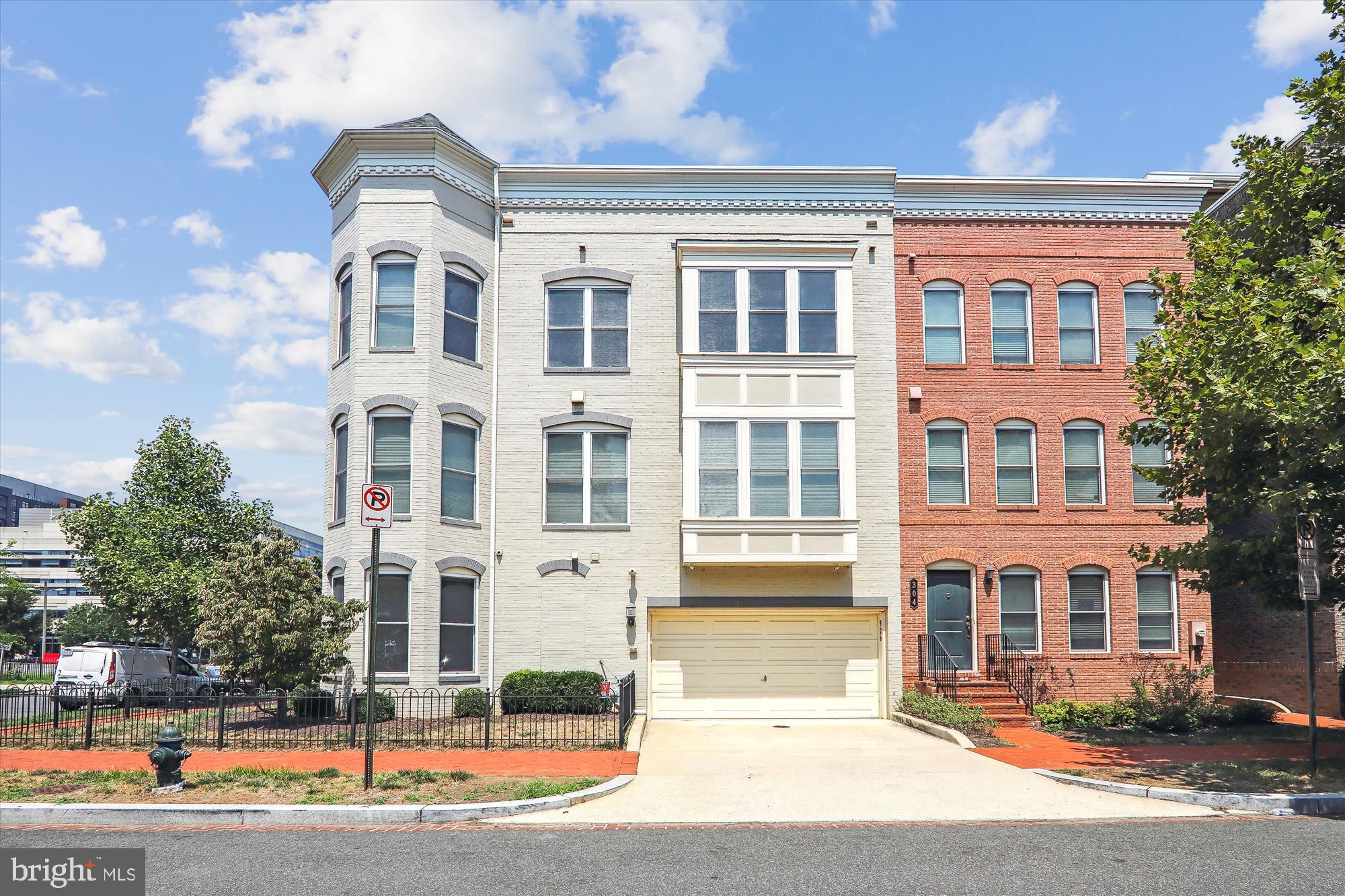 926 3rd Street Southeast Washington, DC 20003 - Photo 53 of 64 K St SE Side