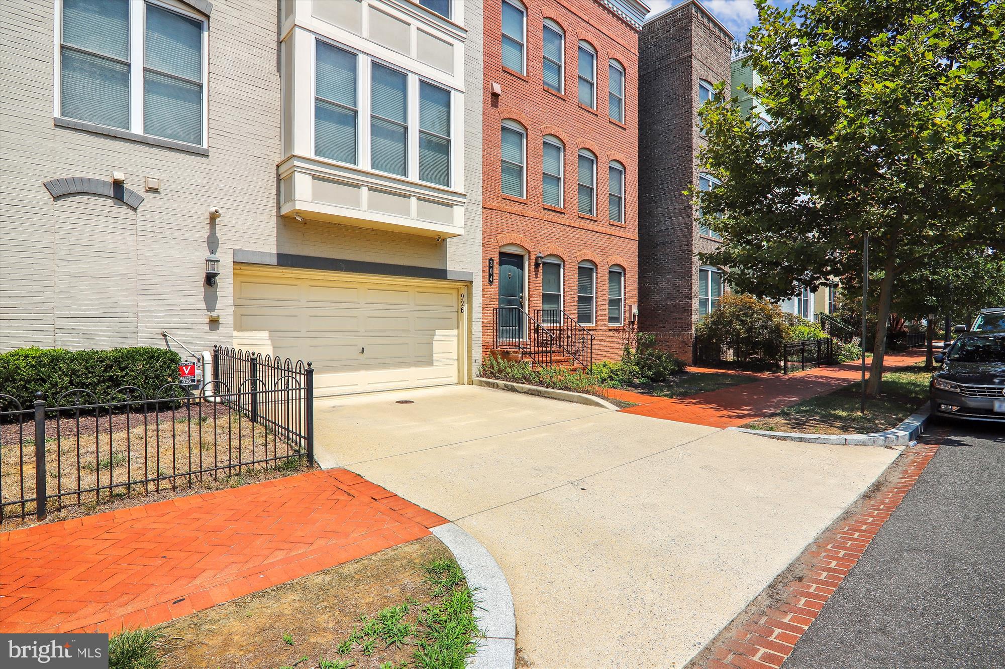 926 3rd Street Southeast Washington, DC 20003 - Photo 55 of 64 Automated Garage