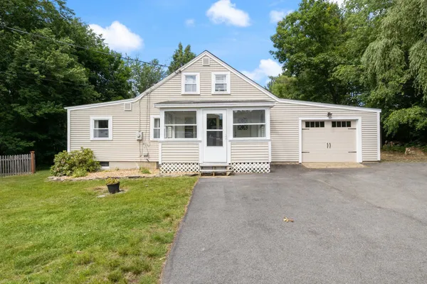 $425,000 | 233 Littleworth Road, Madbury, NH 03823