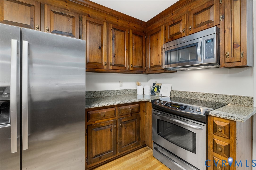 5903 Waters Edge Road Midlothian, VA 23112 - Photo 14 of 39